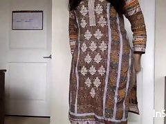 sexy indian ledy display boobs pussy chubby ass backdoor